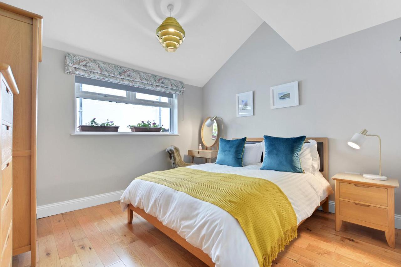 Quay House, North Coast 6 Bedroom Holiday Home Ballycastle Exterior foto